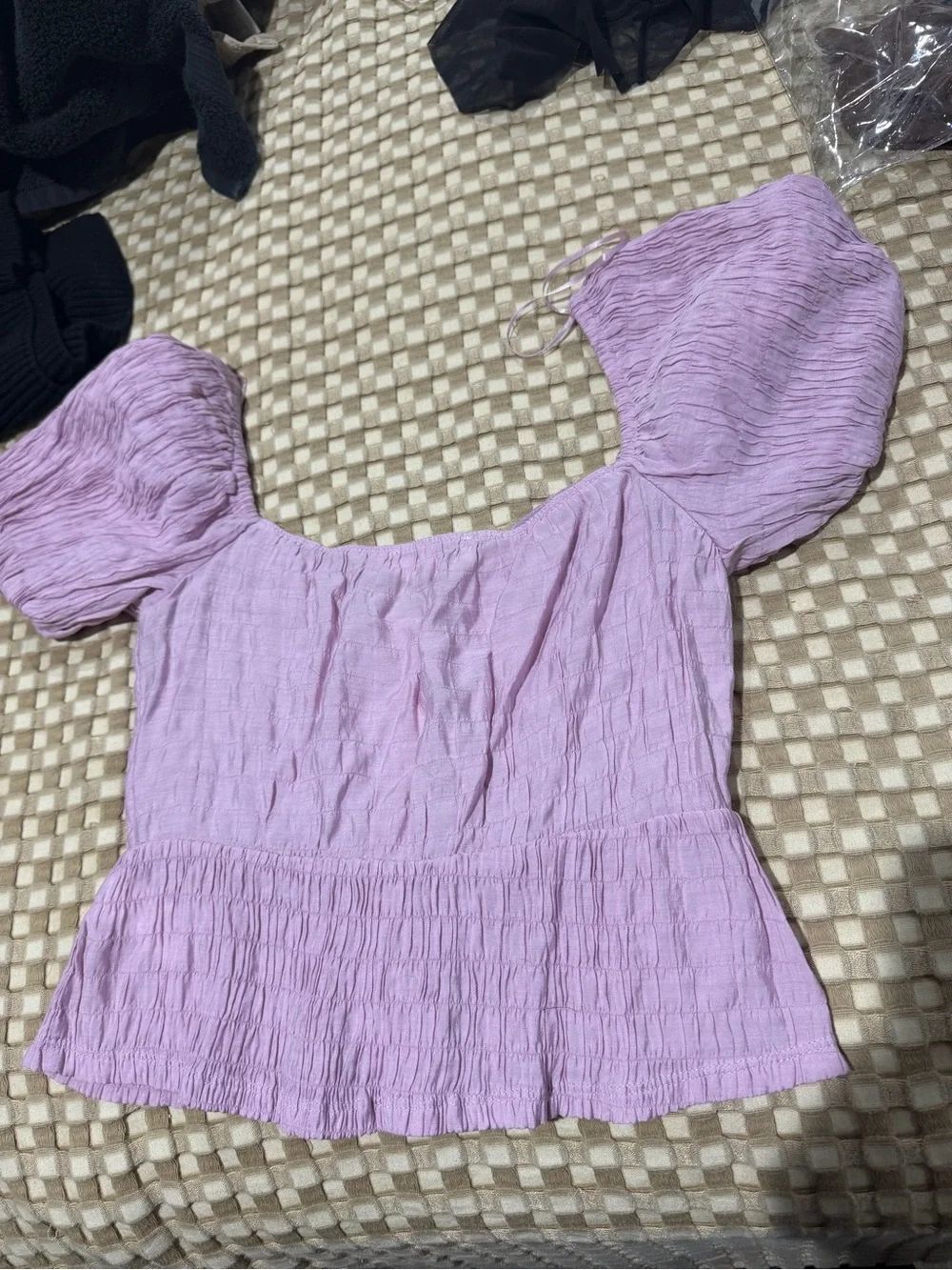 ASTR The Label Lavender Puff-Sleeve Button Front Top